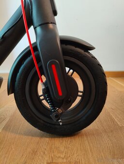 Xiaomi Scooter 4 Pro 2 Gen nová elektrokoloběžka až 35 km - 10