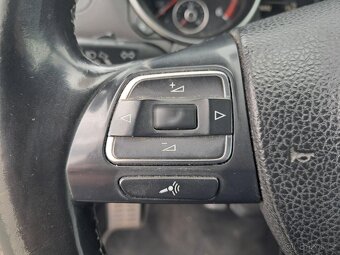 Volkswagen Golf 1.6TDI ,  77 kW nafta, 2011 - 10