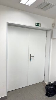 Pronájem obchodního prostoru 128m2 v centru města - 10
