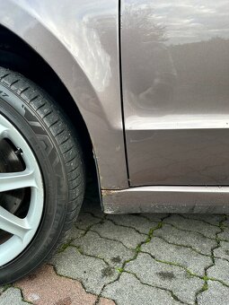 Škoda Superb II 2.0 TDI (2010) - 10