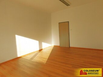 Znojmo , pronájem komerční pozemek, 600 m2, - komerce - 10