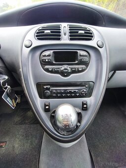 Citroen Xsara Picasso 1.6 16V - 10