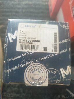 Nové filtry apod.Úklid garáže různé díly na auta - 10