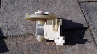 Myčka Whirlpool - náhradní díly - 10