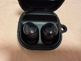 Samsung Galaxy Buds Pro černá - 10