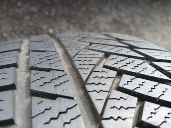 Prodám sadu Orig ALU kol Audi 225/50R17 zimní - 10
