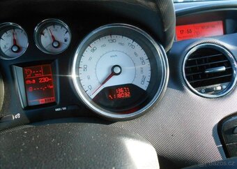 Peugeot 308 1,6 16V THP 110 kW GT CZ benzín - 10