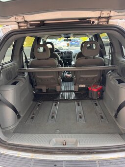 Chrysler Voyager 2.5 crdi - 10