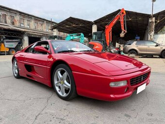 Ferrari F355 Berlinetta z roku 1997 - 10