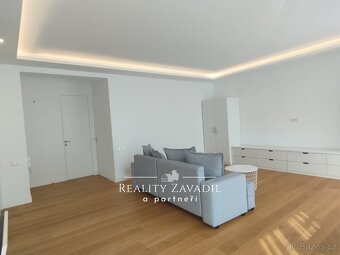 Luxusní byt 2+kk s garáží, zahradou a bazénem – Ledeč nad Sá - 10