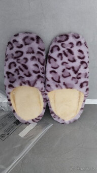 DÁMSKÉ/PÁNSKÉ TEPLÉ DOMÁCÍ PANTOFLE VEL. 44/45 - 10