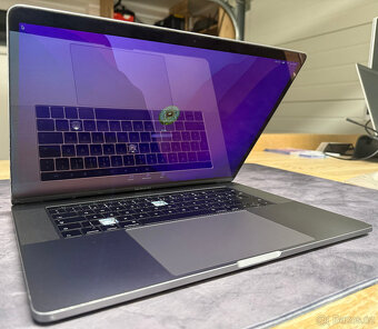 Apple Macbook Pro 15" 2016 i7/16GB/512GB - 10