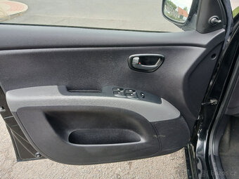 Hyundai i10 1.1 CLASSIC - 10