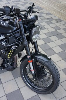 Husqvarna Svartpilen 401 ( 2022 ) - 10