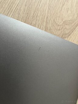 Dell Precision 3551 - i7 10850H, NVIDIA Quadro P620, 16 GB - 10
