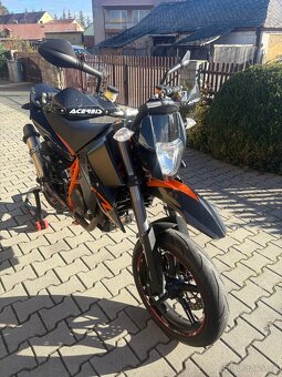 KTM 690 SM - 10