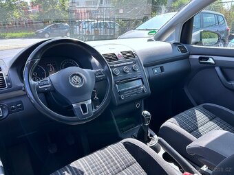 Volkswagen Touran CROSS 2,0 TDI - 10