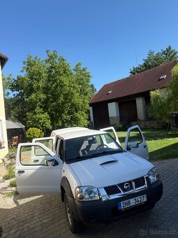 Prodám Nissan Navara D22, 2.5tdi, 98kw, 2005rok. - 10