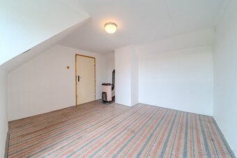 Rodinný dům, zahrada, Vejprnice - 10