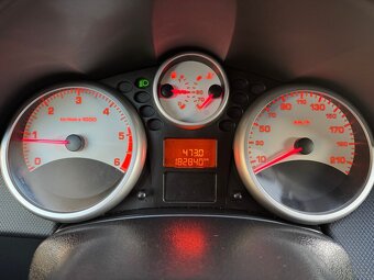 Peugeot 207 1.4 HDI - 10
