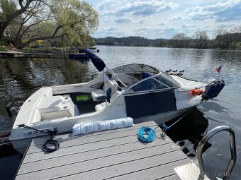 Bayliner 1952 Capri Rok Stavby 2001 Top Stav - 10