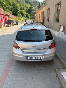 Astra H 1.6 i - 10