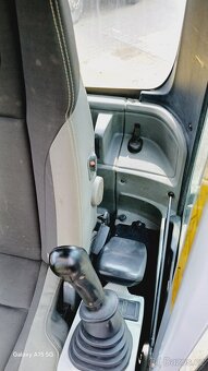 Pásový bagr Wacker Neuson EZ80 + příslušenství - 10
