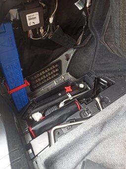 BMW E46 2,5i 141 kW, manual - 10