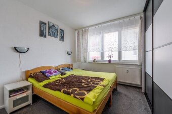 Prodej rekonstruovaného, prostorného DV bytu 3+1, 72 m2 podl - 10