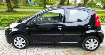 Peugeot 107 1.0 50kw r.v2009 5dveř - 10