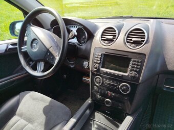 Mercedes - Benz ML 500 - 10