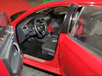 prodám model 1:18 škoda rapid spaceback - 10