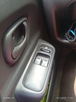 Suzuki ignis 1.3 16v r.v. 2003 - 10
