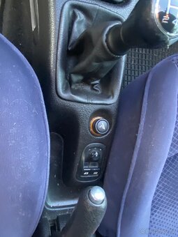 Peugeot 206 - 10