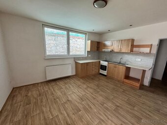 Prodej RD Lipno u Loun 133m2 s pozemkem 459m2 - 10