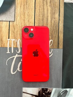 Phone 14 Product Red – 128 GB – Perfektní stav - 10
