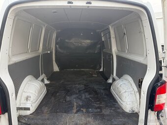 VW Transporter T5.1 Long 2.0 TDI - 10
