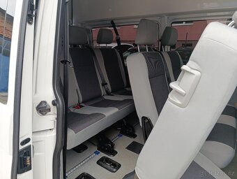 Volkswagen Transporter T5 8 míst 103kw - 10