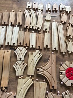 Dřevěná vláčkodráha a příslušenství - 10