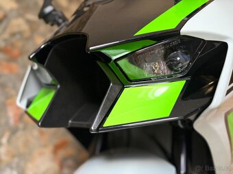 Kawasaki Zx10r - 10