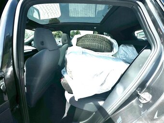 Volkswagen ID.4 Pro Perf. 150kw/tažné/matrix/panorama/450km - 10
