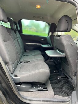 Peugeot 5008 1.6 HDI Automat - 10
