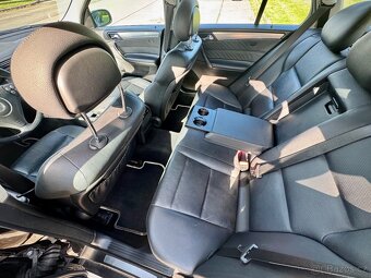 Mercedes Benz W203 C 270 cdi T Avantgarde - 10