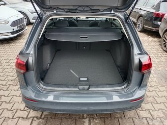 VW Golf 8 Variant 2.0TDI 85kW DSG Virtual Panorama Full LED - 10