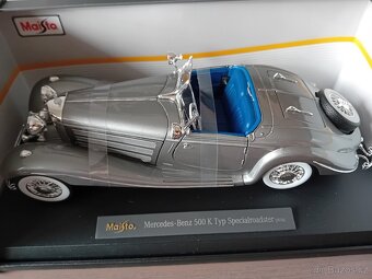 Mercedes-Benz, Aston Martin a Ford 1:18 Maisto - 10
