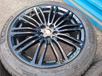 Original sada 19" BMW 5 G30 style 664M-POWER - 10