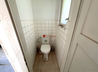 Rodinný dům na prodej – ideální k rekonstrukci - 10