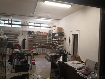 🏭 PRONÁJEM SKLADU / DÍLNY – 2× 45 m², PRAHA 4 (KUNRATICE / - 10