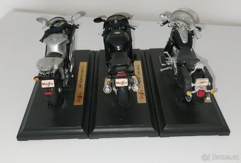 Auta 1:43 motorky 1:18 - 10