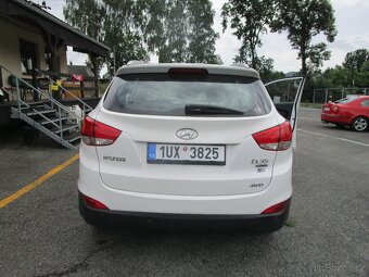 Hyundai ix35 2,0 CRDi 100kw- 4x4 - 10